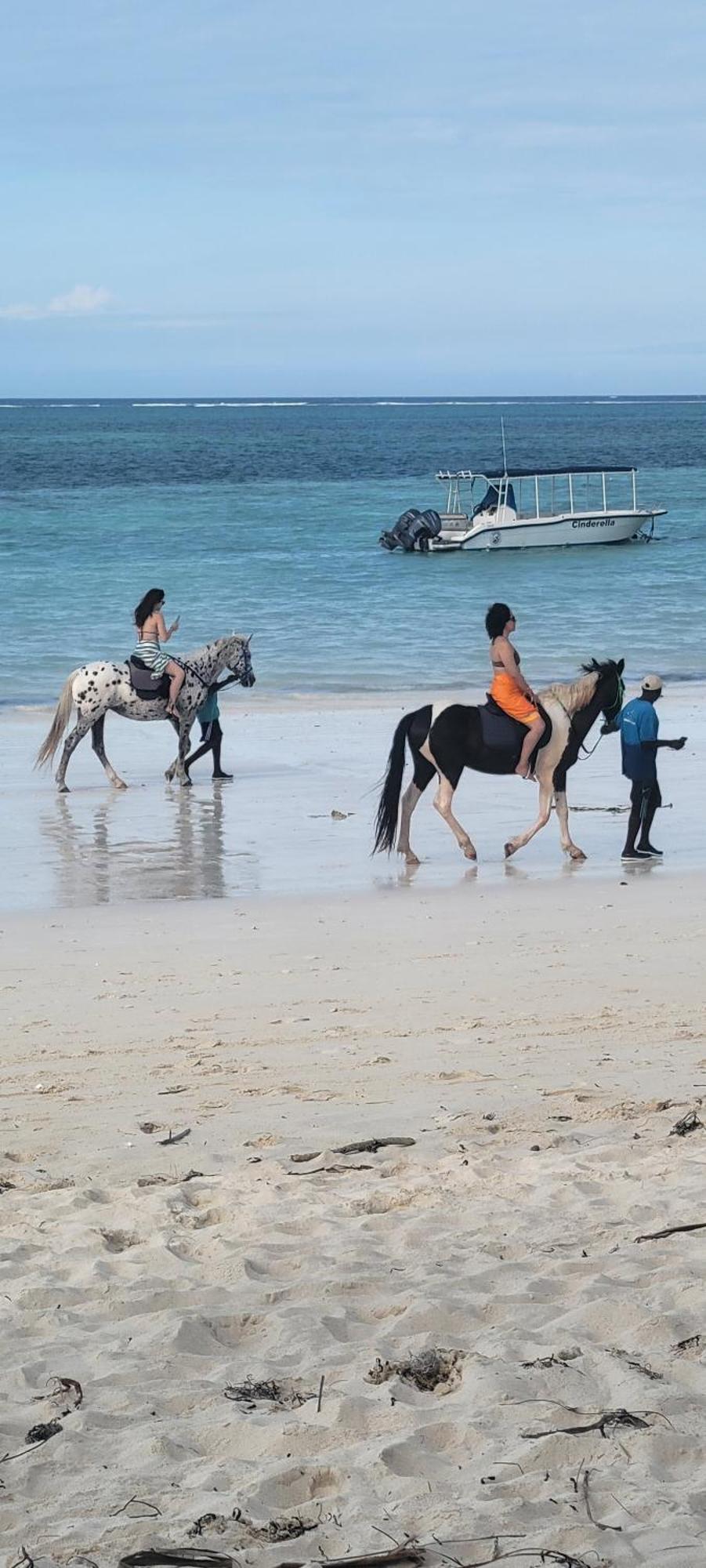 Mambo Cabana Pwani Mchangani Luaran gambar